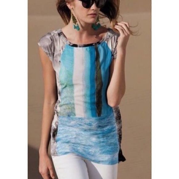 Deletta Beach Graphic Tee  - Picture 2 of 8